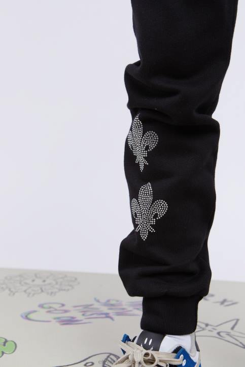 Eleven Paris rue beaumont enfants F6Z2256 vêtements